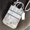 CrossBodyBag (2)